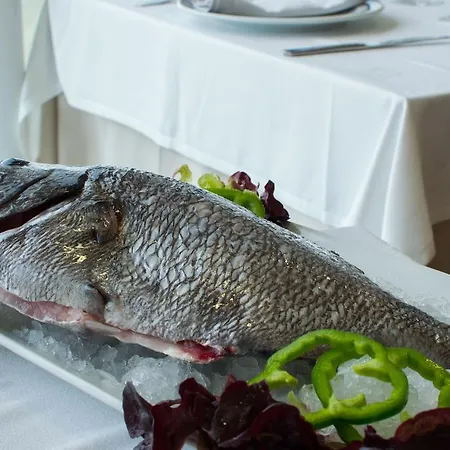 Restaurante Loureiro Отель *
